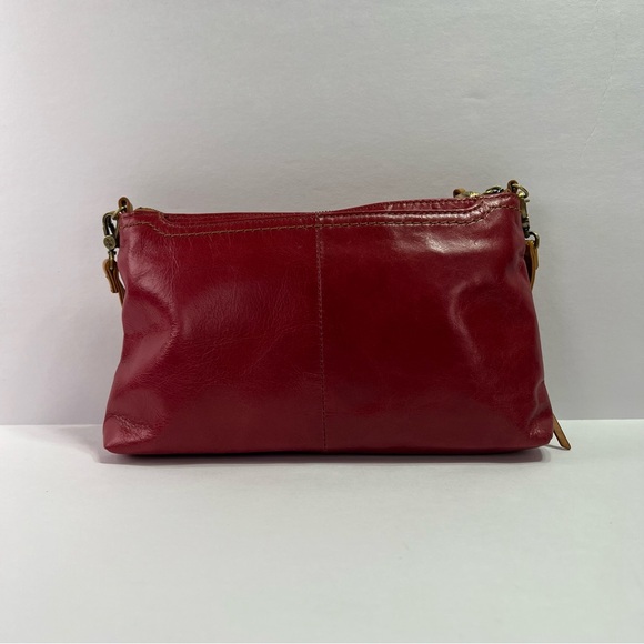 HOBO Darcy Convertible Crossbody/Wristlet - fuschia - Picture 2 of 15